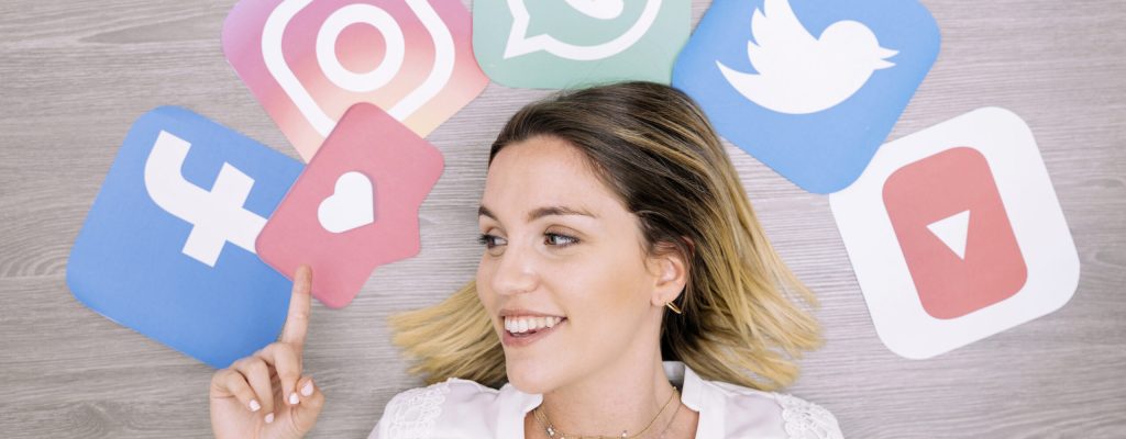 Social Media Girls Forum